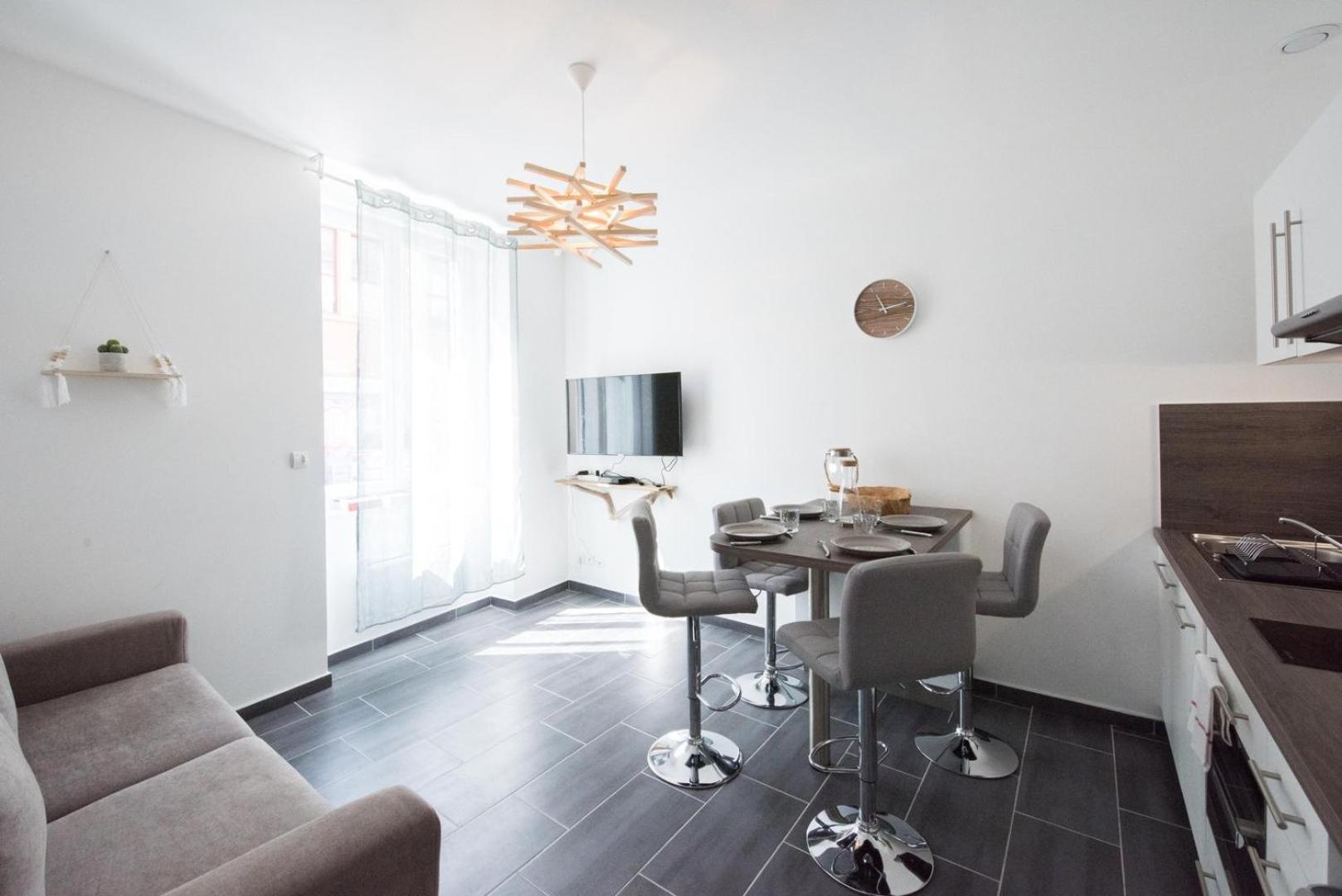 Le Hirvi - Cocon Zen Et Epure A 10Min Vieux Lyon Apartment Exterior foto
